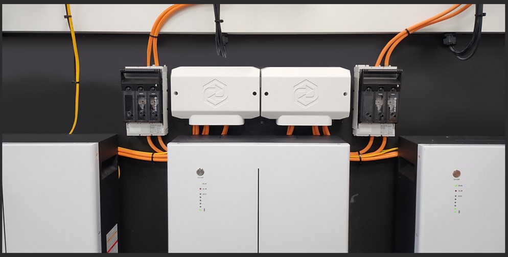 Sunsynk battery busbar